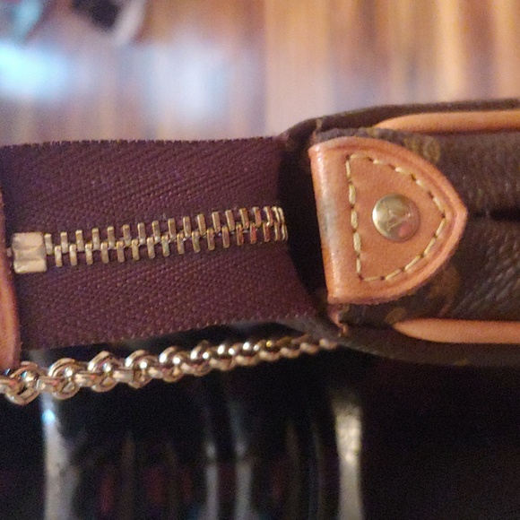 Louis Vuitton Eva - Picture 5 of 9